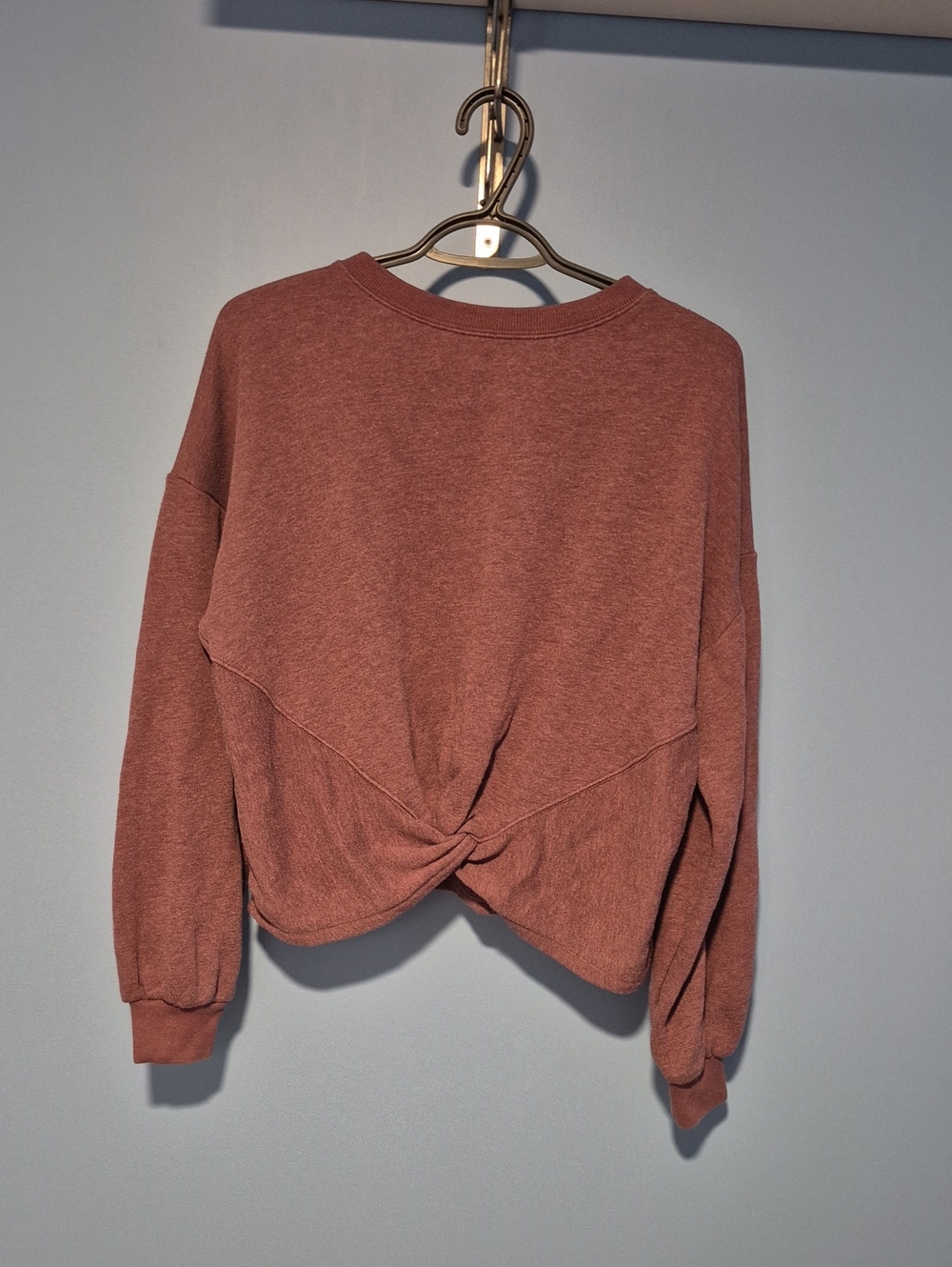 Twist-Front Pullover Sweatshirt in Dusty Rose